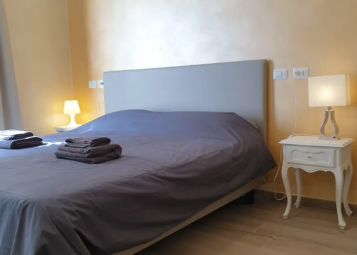 לינה וארוחת בוקר Lombardo 3*